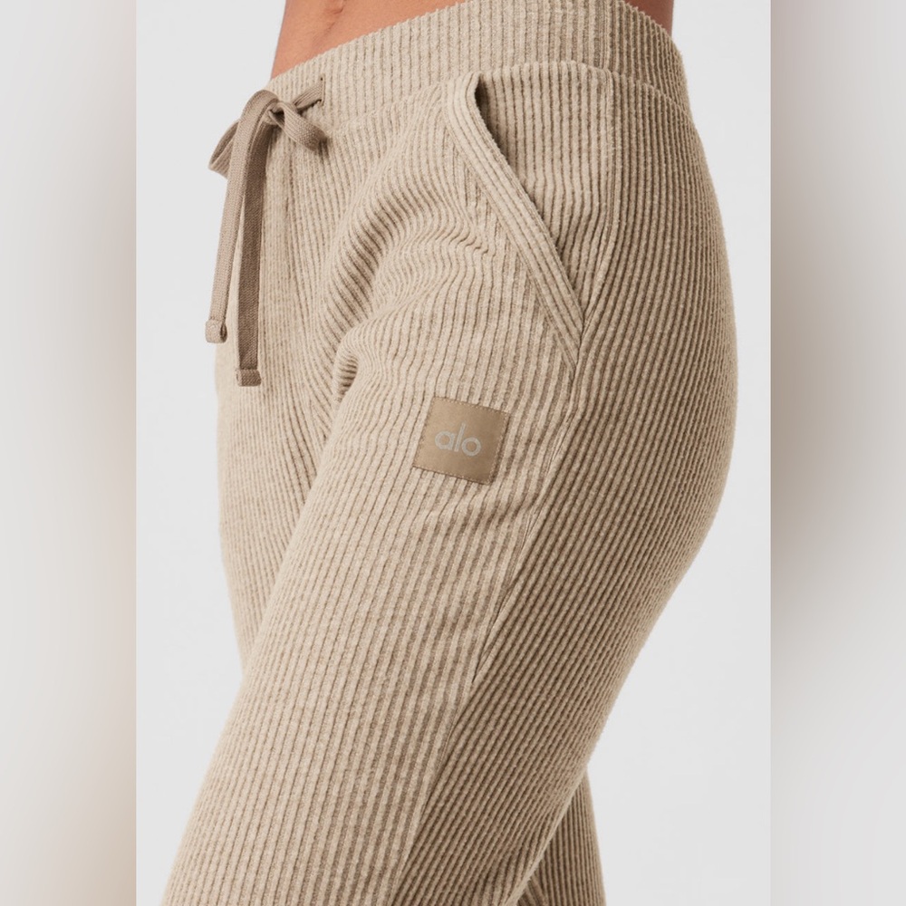 Alo Muse Sweatpants